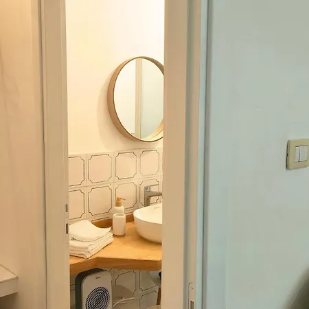 Kenza Πανσιόν *